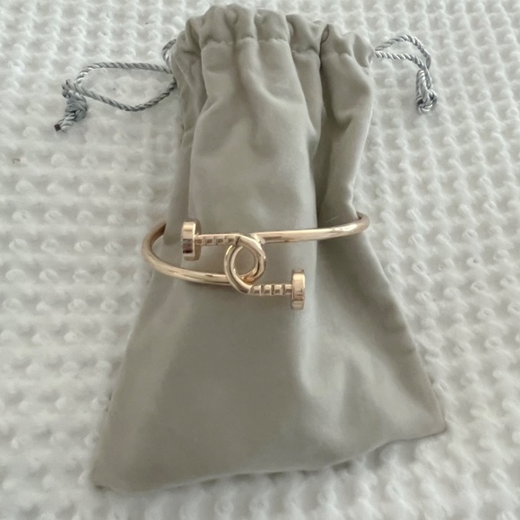 New Gold Tone Nail Twist Cuff Bracelet - Picture 4 of 15